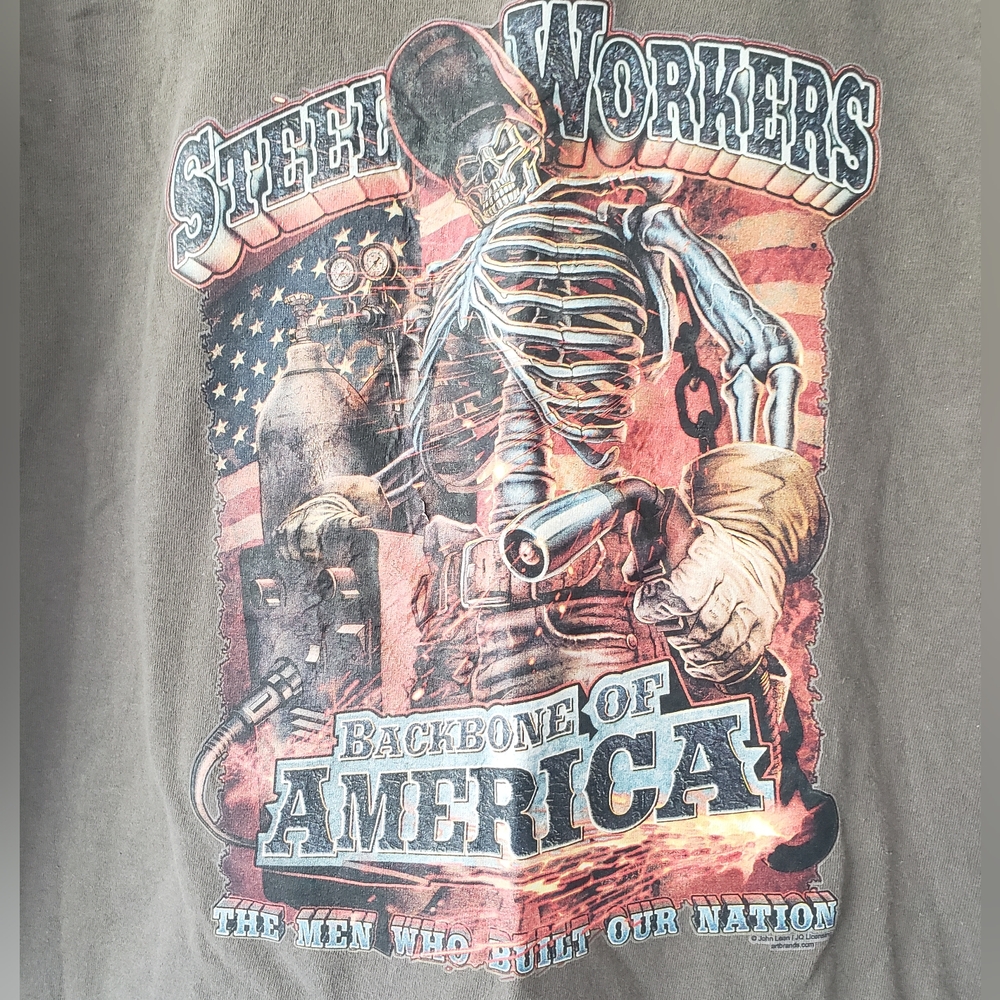 Gildan Graphic Shirt. Skeleton. America. Steel Workers. XL